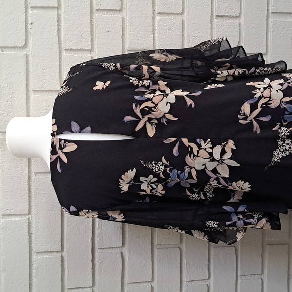 Calvin Klein Black Floral Boho Bell Sleeve Lined Dress. Size 8 NWOT - Picture 7 of 10